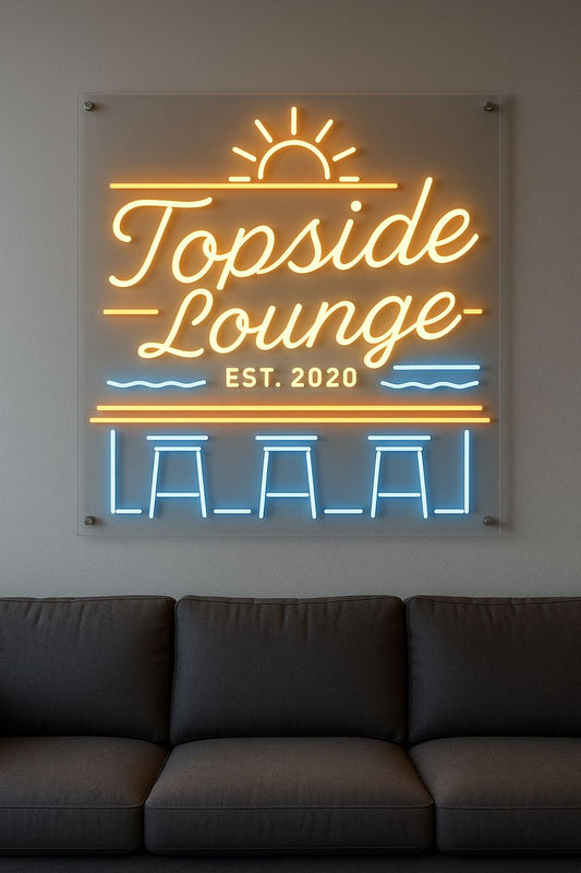Topside Lounge